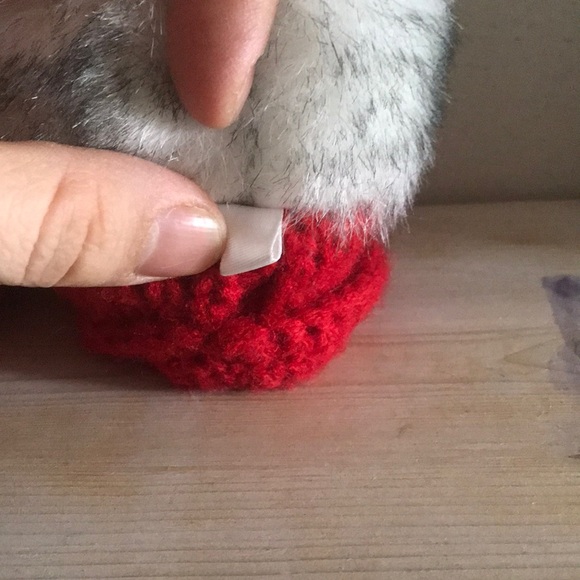 0-3 months red booties - Picture 2 of 3